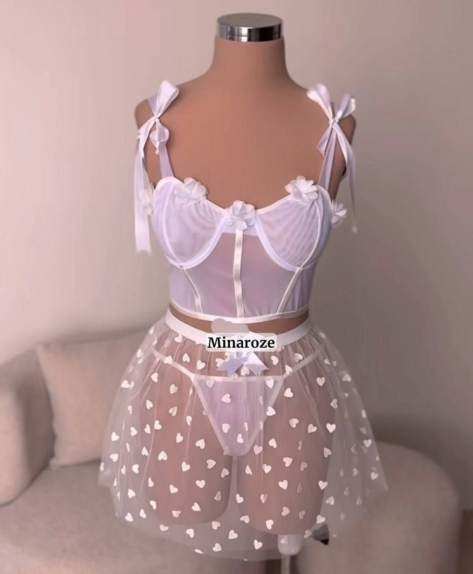 ست لباس زیر فانتزی زنانه