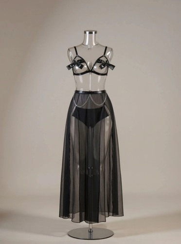 ست سوتین سینه باز و دامن ماکس