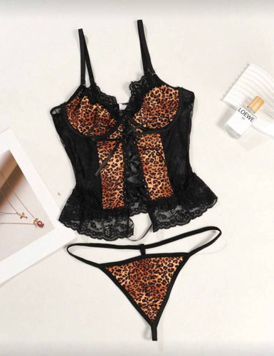 ست کراپ و شورت فانتزی زنانه